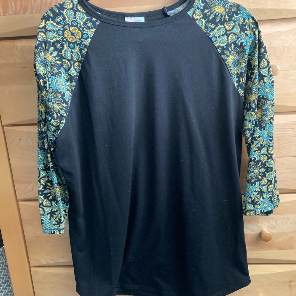 Lularoe randy shirt